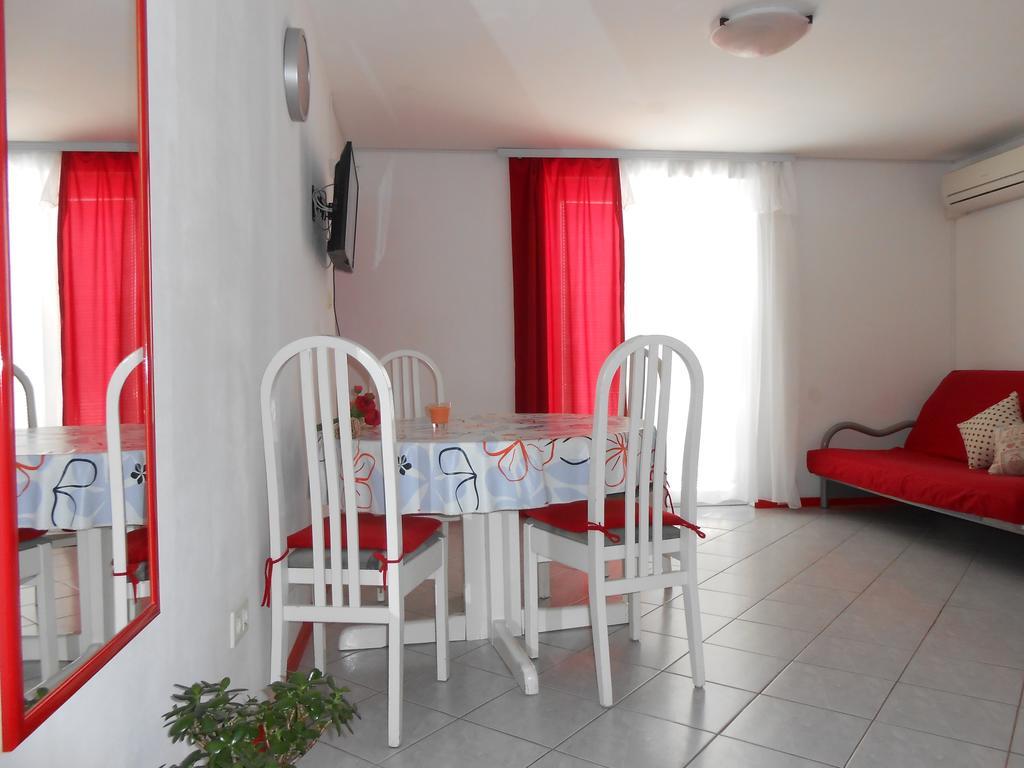Boutique Apartments Julija Водице Екстер'єр фото